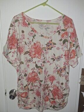 Lane Bryant Floral Scoop Neck Short Sleeve Top - Cream with Pink/Orange Flowers